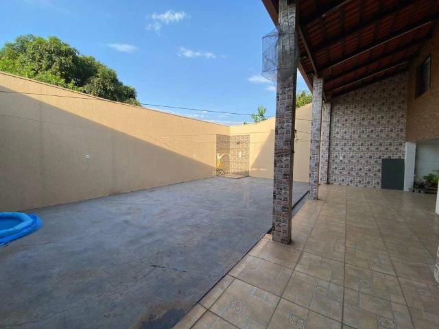 Casa / Sobrado para Venda em Divinópolis/MG Sagrada Família 6 Quartos