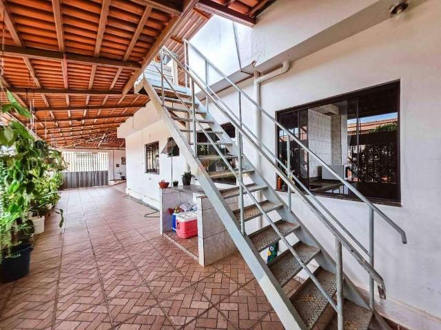 Casa / Sobrado para Venda em Divinópolis/MG Santa Tereza 3 Quartos