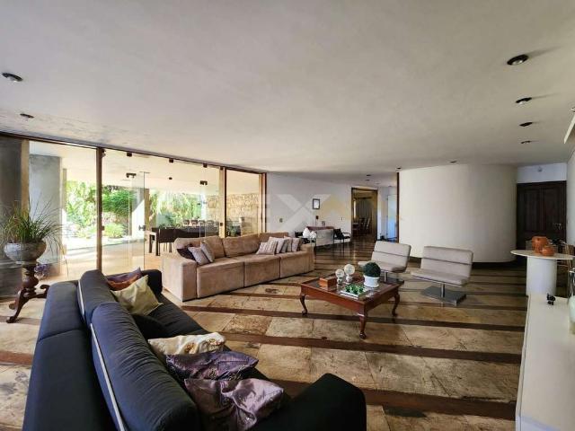 Casa / Sobrado para Venda em Divinópolis/MG Sidil 7 Quartos