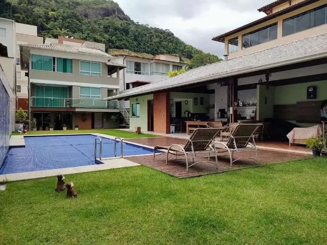 Casa / Sobrado para Venda em Domingos Martins/ES Centro 6 Quartos