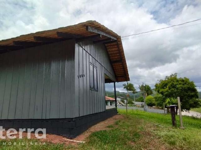 Casa / Sobrado para Venda em Doutor Pedrinho/SC Capivari 3 Quartos