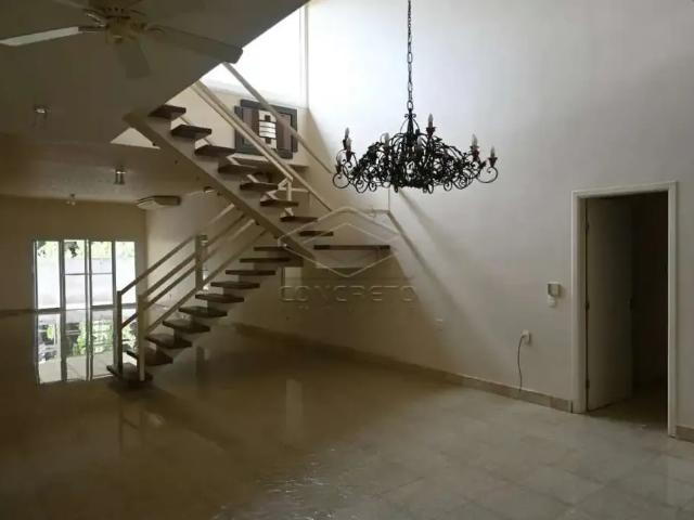 Casa / Sobrado para Venda em Duartina/SP Centro 5 Quartos