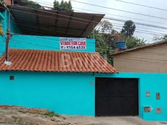 Casa / Sobrado para Venda em Duque de Caxias/RJ Vila Rosário 3 Quartos
