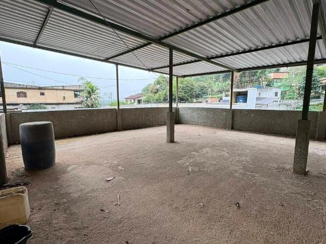 Casa / Sobrado para Venda em Duque de Caxias/RJ Vila Santa Cruz 2 Quartos