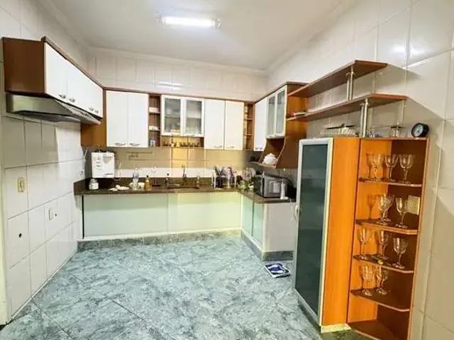 Casa / Sobrado para Venda em Duque de Caxias/RJ Centro 2 Quartos