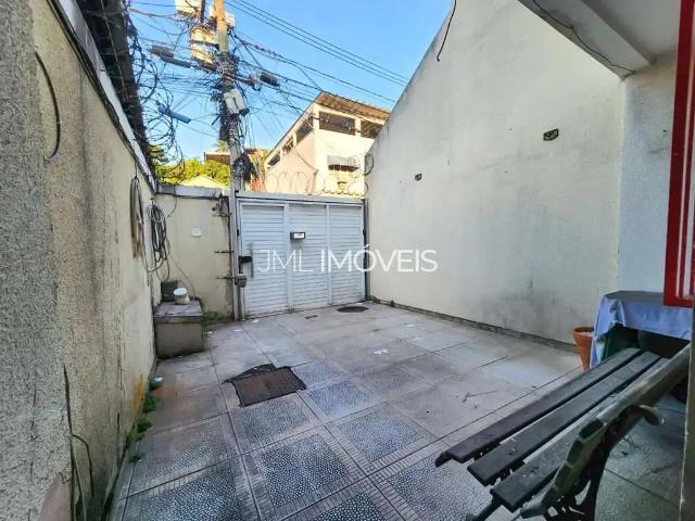 Casa / Sobrado para Venda em Duque de Caxias/RJ Doutor Laureano 2 Quartos
