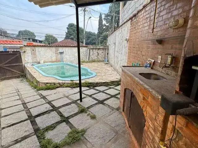 Casa / Sobrado para Venda em Duque de Caxias/RJ Jardim Primavera 2 Quartos