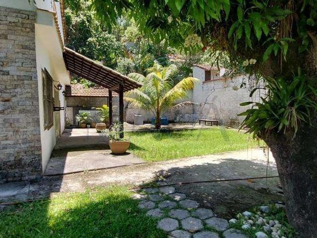 Casa / Sobrado para Venda em Duque de Caxias/RJ Jardim Primavera 3 Quartos