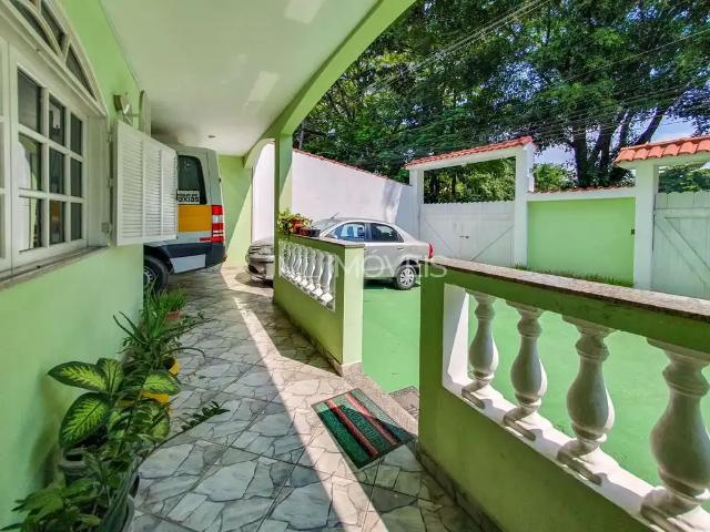 Casa / Sobrado para Venda em Duque de Caxias/RJ Jardim Primavera 4 Quartos
