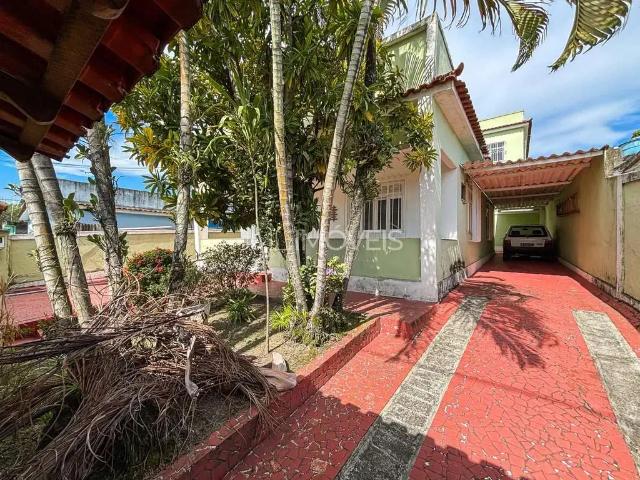 Casa / Sobrado para Venda em Duque de Caxias/RJ Jardim Primavera 6 Quartos