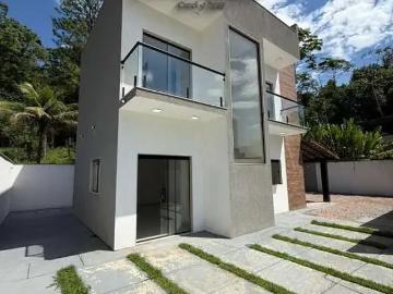 Casa à venda em Vigário Geral - Varanda