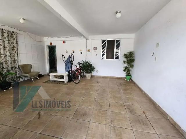 Casa / Sobrado para Venda em Duque de Caxias/RJ Parque Fluminense 4 Quartos