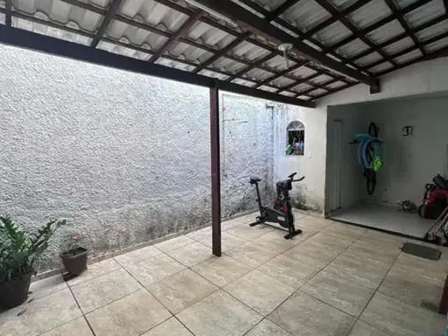 Casa / Sobrado para Venda em Duque de Caxias/RJ Parque Fluminense 3 Quartos