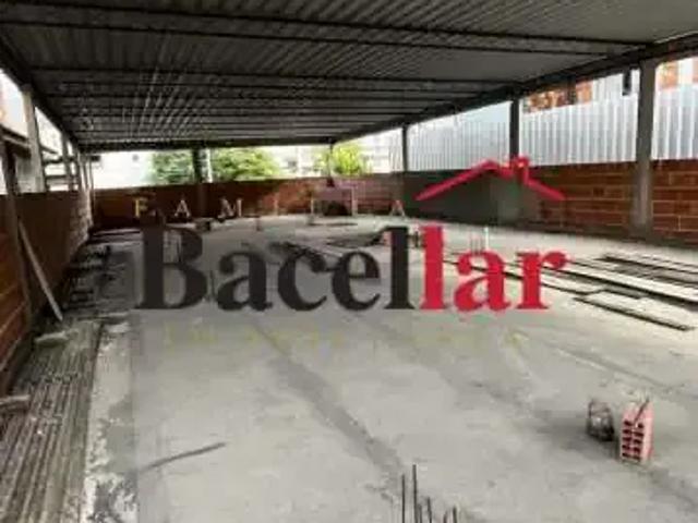 Casa / Sobrado para Venda em Duque de Caxias/RJ Parque Lafaiete 4 Quartos