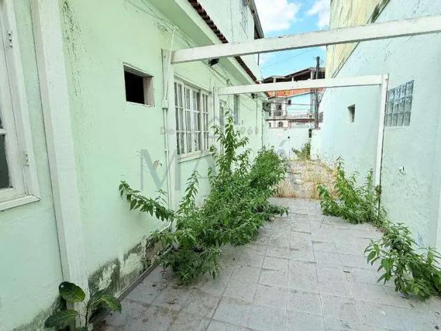 Casa / Sobrado para Venda em Duque de Caxias/RJ Parque Laguna e Dourados 3 Quartos