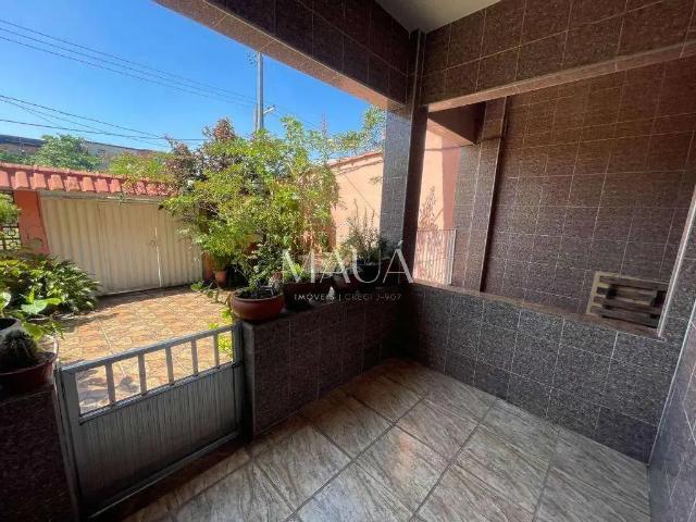 Casa / Sobrado para Venda em Duque de Caxias/RJ Parque Muísa 3 Quartos