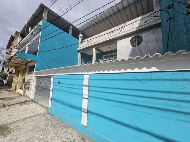 Casa / Sobrado para Venda em Duque de Caxias/RJ Parque Muísa 5 Quartos