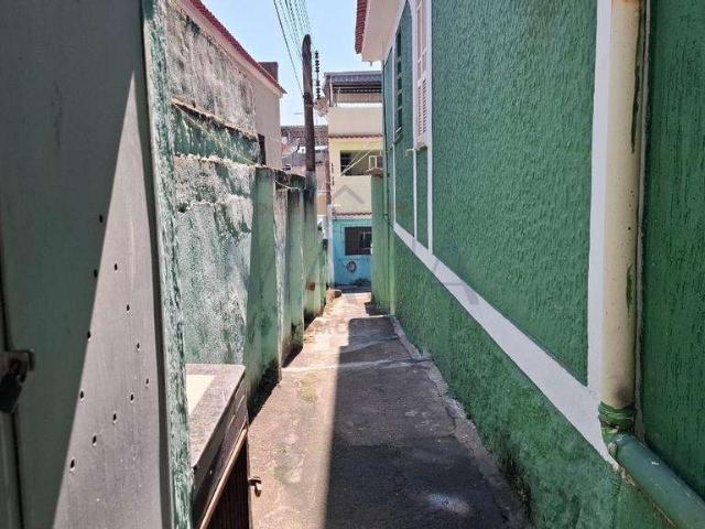 Casa / Sobrado para Venda em Duque de Caxias/RJ Parque Paulicéia 2 Quartos