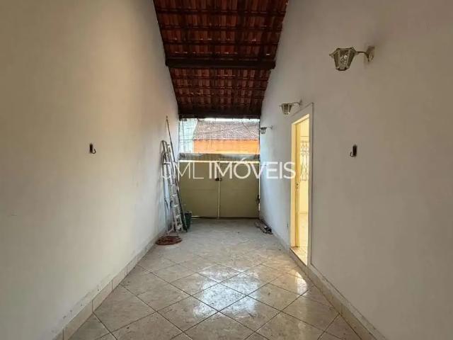 Casa / Sobrado para Venda em Duque de Caxias/RJ Saracuruna 2 Quartos