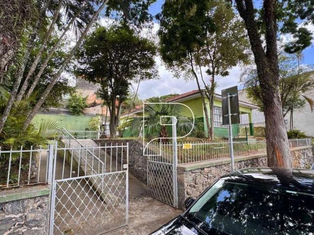 Casa / Sobrado para Venda em Embu das Artes/SP Jardim Arabutan 1 Quartos