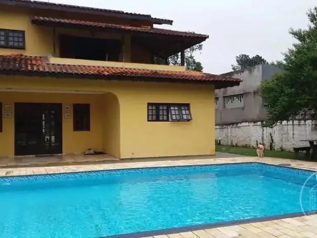 Casa / Sobrado para Venda em Embu Guaçu/SP Centro 4 Quartos