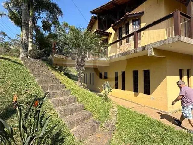 Casa / Sobrado para Venda em Embu Guaçu/SP Fazenda da Ilha 4 Quartos