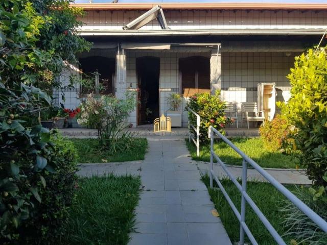Casa / Sobrado para Venda em Esmeraldas/MG Centro 4 Quartos
