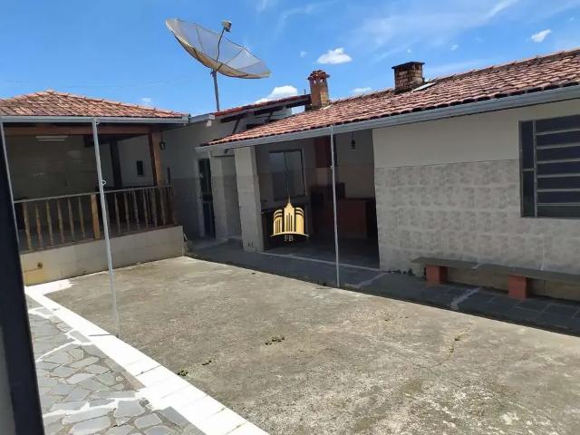 Casa / Sobrado para Venda em Esmeraldas/MG Fernão Dias 3 Quartos