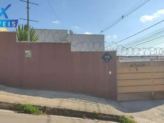 Casa / Sobrado para Venda em Esmeraldas/MG São Pedro 3 Quartos