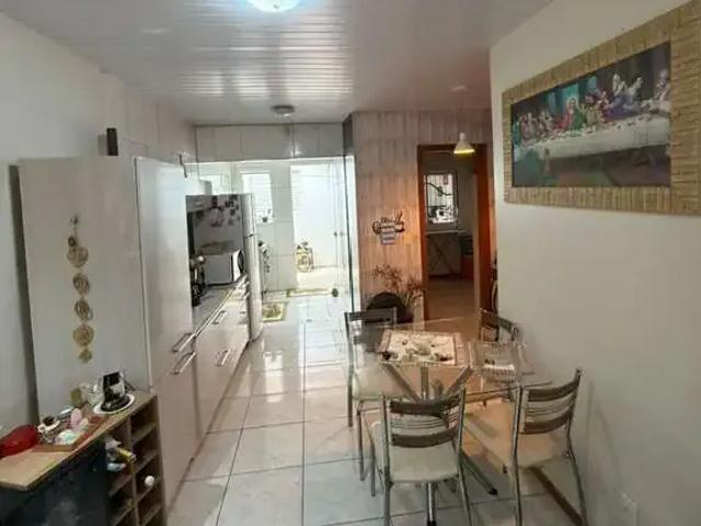 Casa / Sobrado para Venda em Esteio/RS Três Marias 2 Quartos