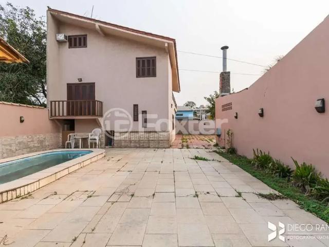 Casa / Sobrado para Venda em Esteio/RS Centro 3 Quartos