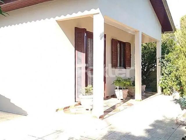 Casa / Sobrado para Venda em Esteio/RS Centro 3 Quartos