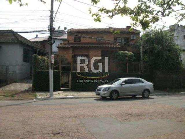 Casa / Sobrado para Venda em Esteio/RS Centro 4 Quartos