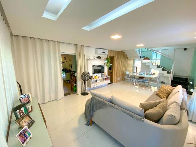 Casa / Sobrado para Venda em Eusébio/CE Coacu 5 Quartos
