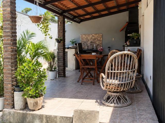 Casa / Sobrado para Venda em Eusébio/CE Parque Hawaí 3 Quartos