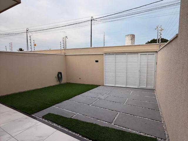 Casa / Sobrado para Venda em Eusébio/CE Parque Hawaí 3 Quartos