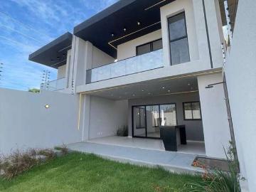 Casa / Sobrado para Venda em Eusébio/CE Precabura 4 Quartos