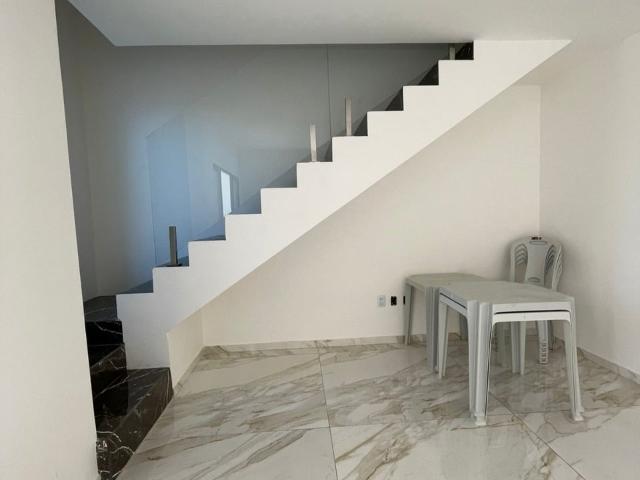 Casa / Sobrado para Venda em Eusébio/CE Urucunema