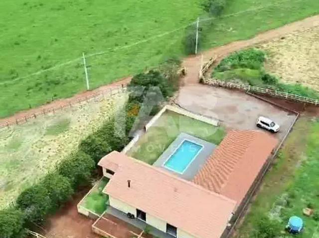 Casa / Sobrado para Venda em Fartura/SP Zona Rural 4 Quartos