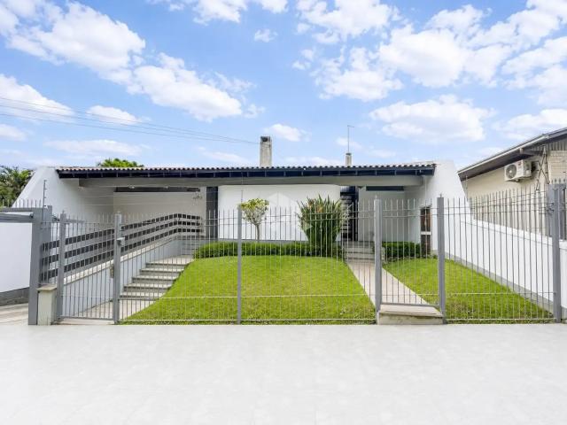 Casa / Sobrado para Venda em Farroupilha/RS Centro 4 Quartos
