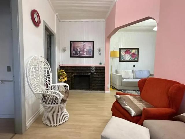 Casa / Sobrado para Venda em Farroupilha/RS Centro 5 Quartos