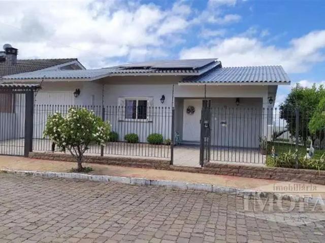 Casa / Sobrado para Venda em Farroupilha/RS Pio X 4 Quartos