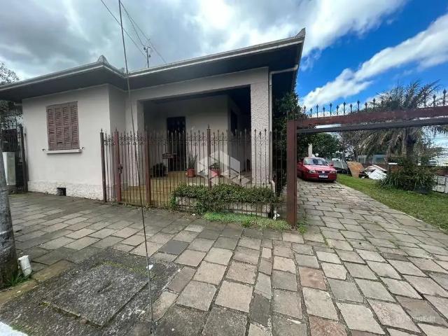Casa / Sobrado para Venda em Farroupilha/RS Planalto 4 Quartos