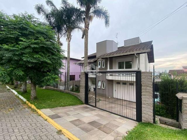 Casa / Sobrado para Venda em Farroupilha/RS Primeiro de Maio 4 Quartos