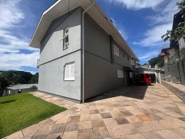 Casa / Sobrado para Venda em Farroupilha/RS São Luiz 4 Quartos