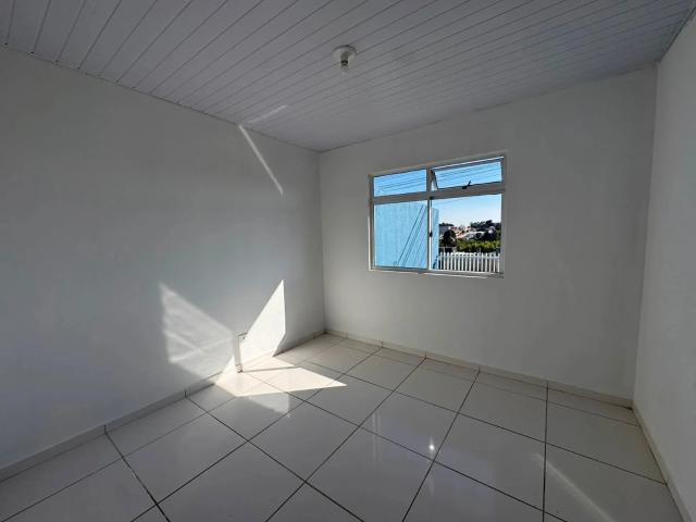 Casa / Sobrado para Venda em Fazenda Rio Grande/PR Estados 2 Quartos