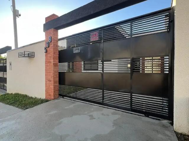 Casa / Sobrado para Venda em Fazenda Rio Grande/PR Estados 2 Quartos