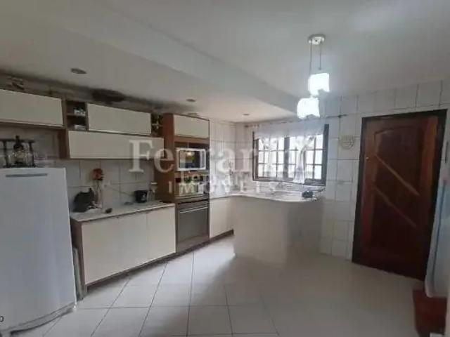 Casa / Sobrado para Venda em Fazenda Rio Grande/PR Nações 3 Quartos