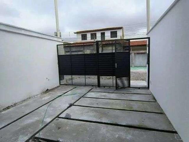 Casa / Sobrado para Venda em Feira de Santana/BA Conceição 3 Quartos