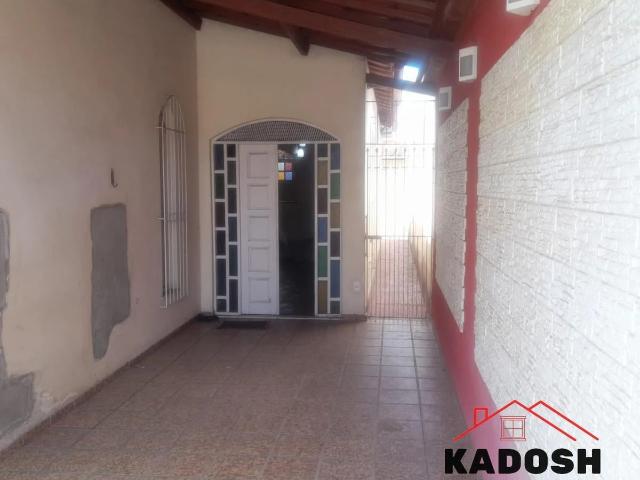 Casa / Sobrado para Venda em Feira de Santana/BA Capuchinhos 3 Quartos